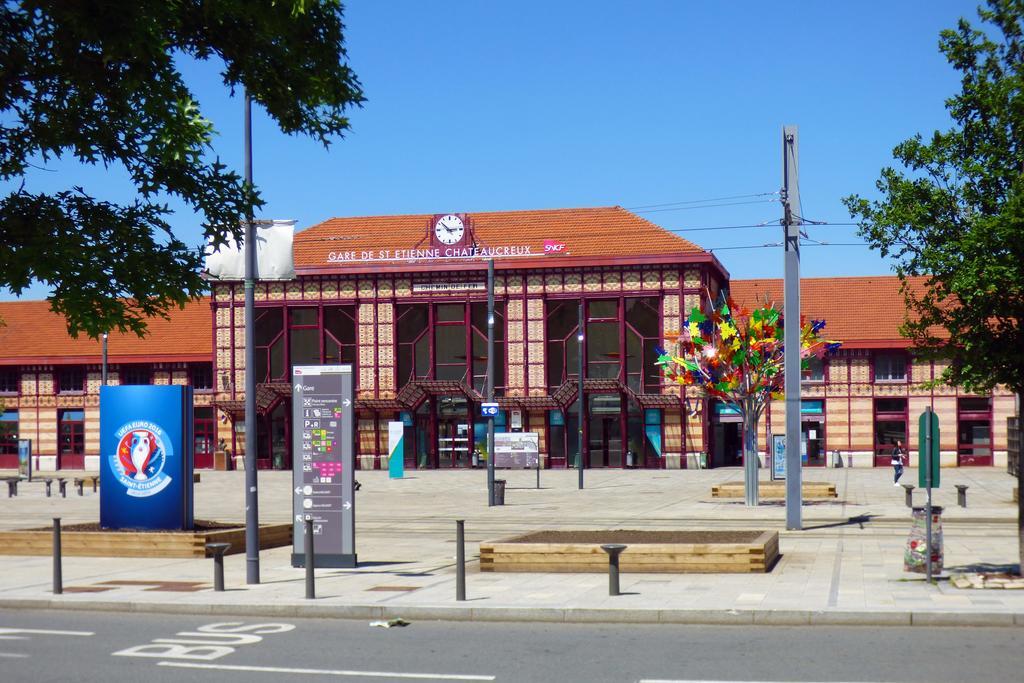 Terminus Du Forez Saint-Etienne Centre Gare Chateaucreux Kültér fotó